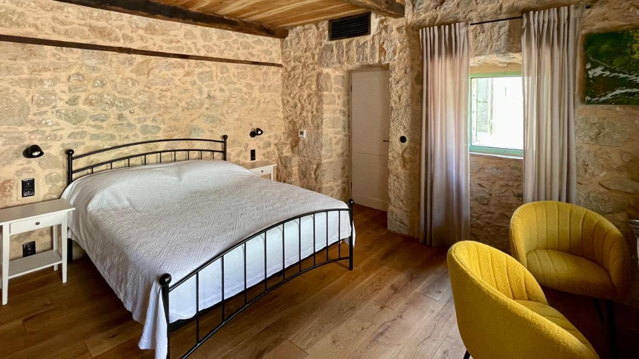 Balatura Hotel